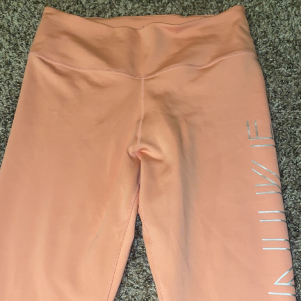 Peach Niki Leggings